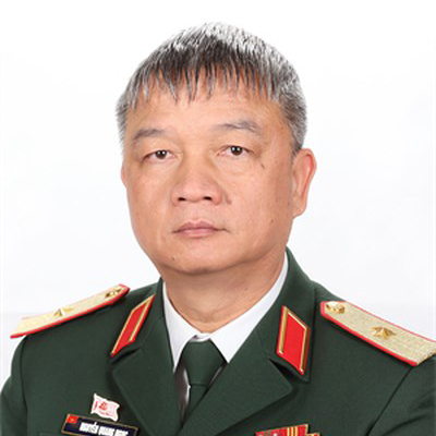 Ông Nguyễn Quang Ngọc