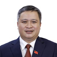 Ông Trần Tiến Hưng