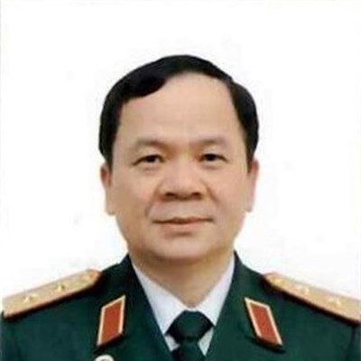 Ông Khuất Việt Dũng